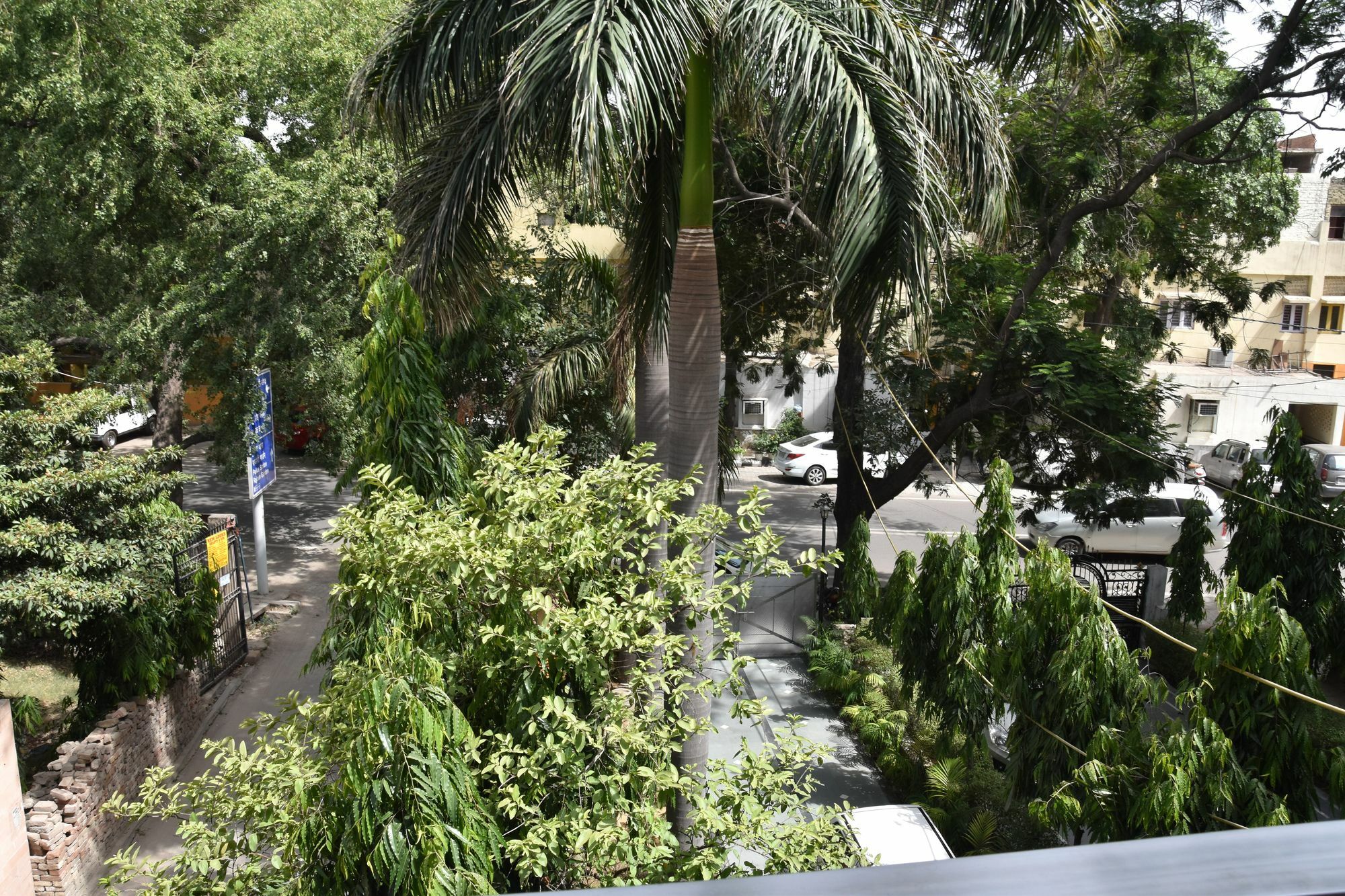 Wood Castle Grand Hotel New Delhi Exterior photo